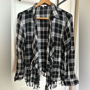 Women’s flannel plaid draped long sleeve shirt with fringe details. Med